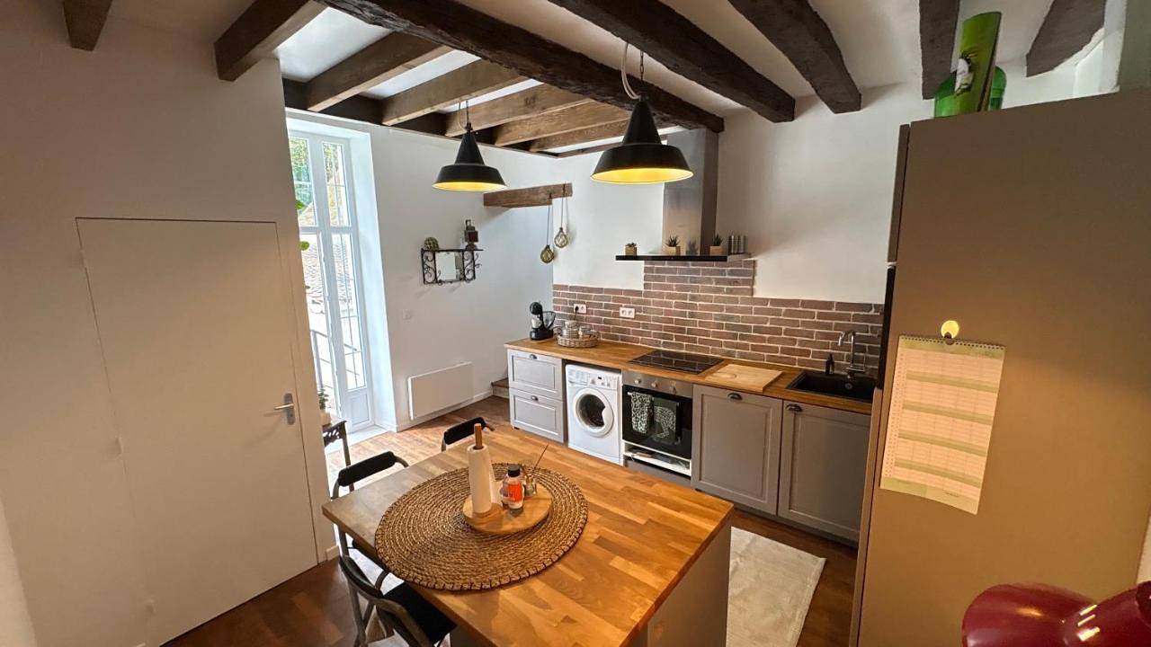 Appartement entier, Maison de caractère à 5min de Disneyland Paris in Lesches, Seine-et-Marne