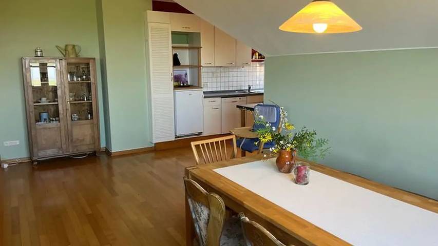 Ferienwohnung für 5 Personen, mit Garten und Balkon