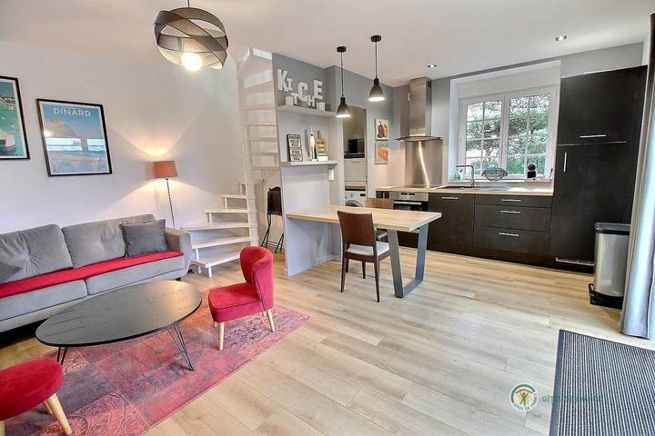 Gîte pour 2 personnes, avec Terrasse ainsi que Jardin et Vue à Tréméreuc
