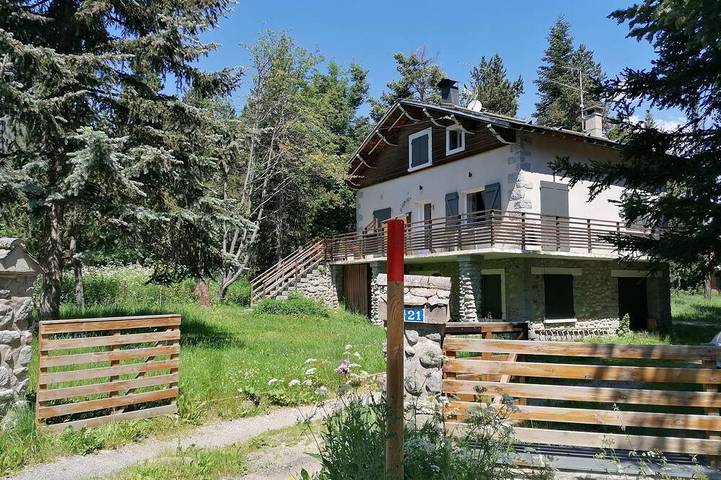 Maison pour 2 personnes, avec terrasse et jardin à Font-Romeu-Odeillo-Via