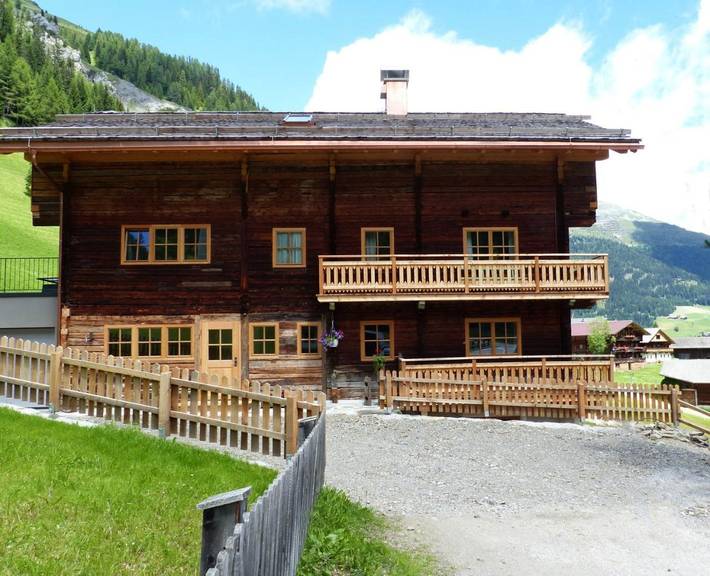 Ferienwohnung für 8 Personen, mit Ausblick und Garten sowie Sauna in Innervillgraten