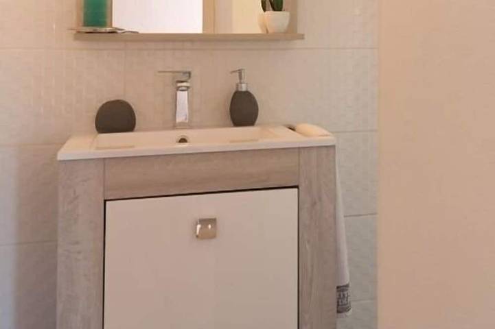 Location de vacances pour 6 personnes, avec jardin et terrasse à Sotta - 4