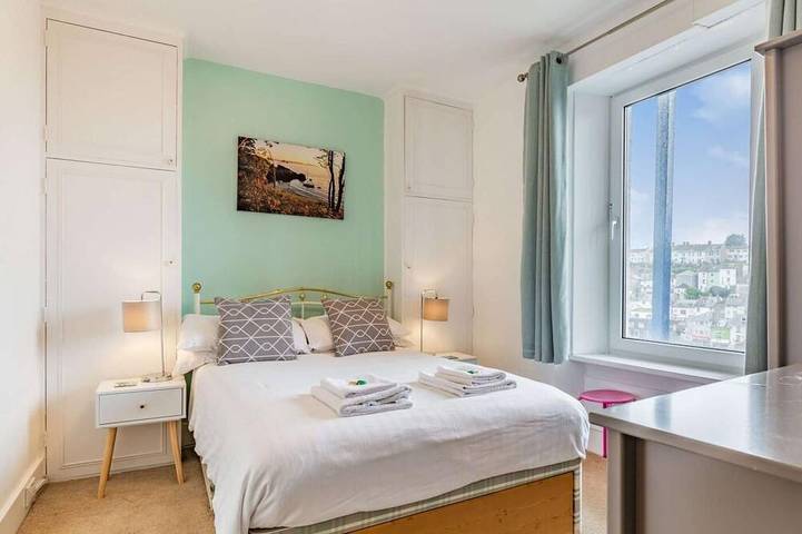 3 Bed in Brixham (oc-bx069) in Brixham, Torbay