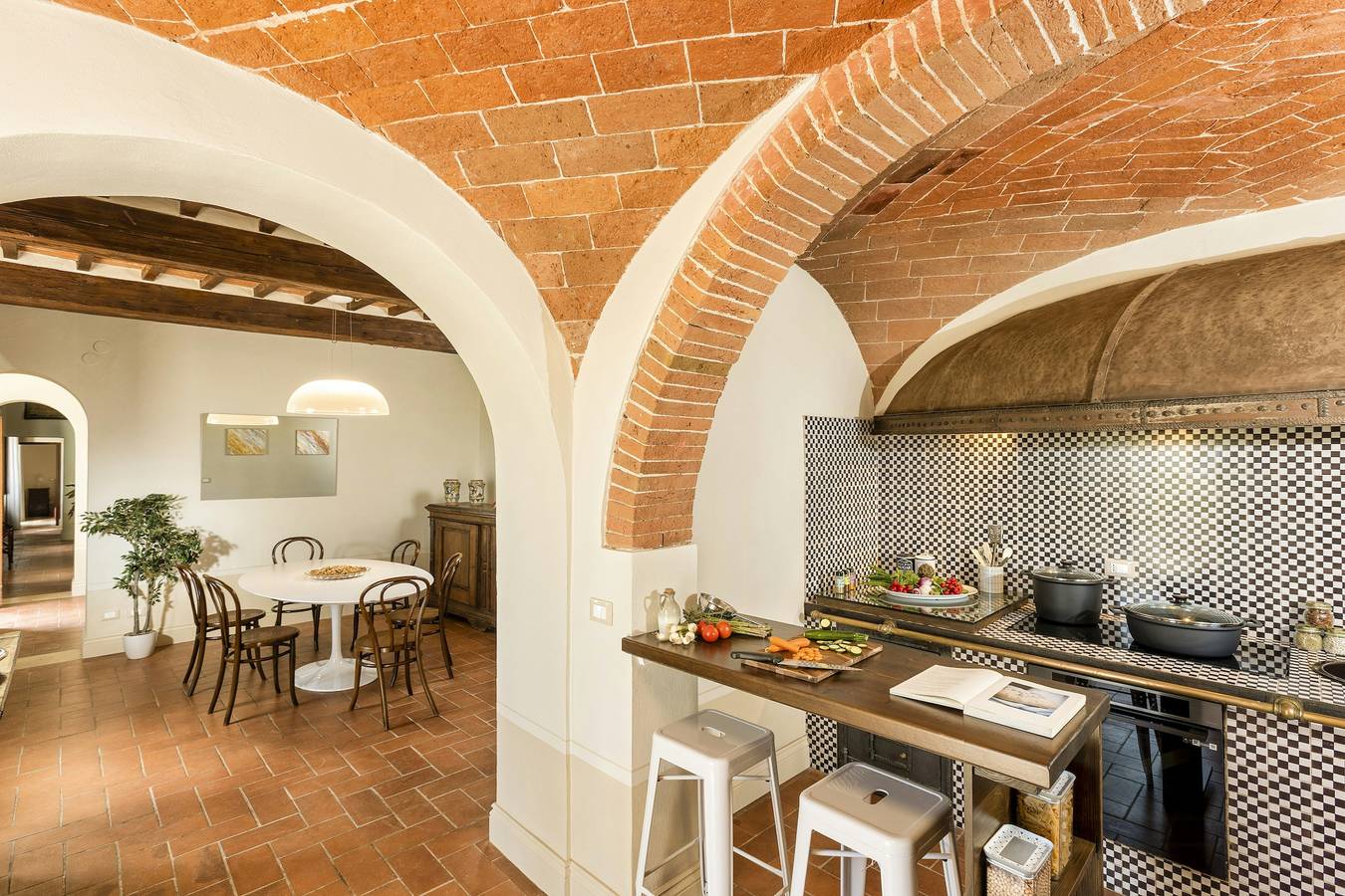 Villa dell'800 tra Montepulciano e Val d'Orcia in Siena e dintorni