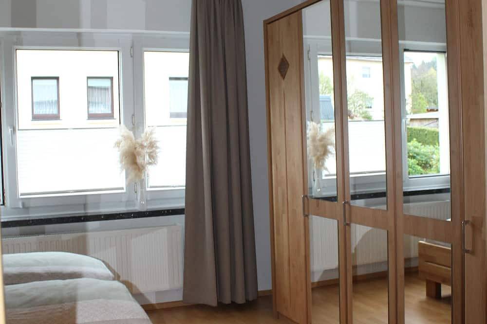 Ganze Wohnung, Ferienwohnung mit traumhaftem Weitblick,\ngemütlich. modern, haustierfreundlich in Geyer, Erzgebirge