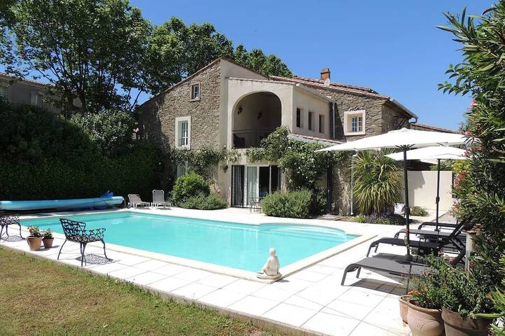 Location de vacances pour 7 personnes, avec jardin à Trausse