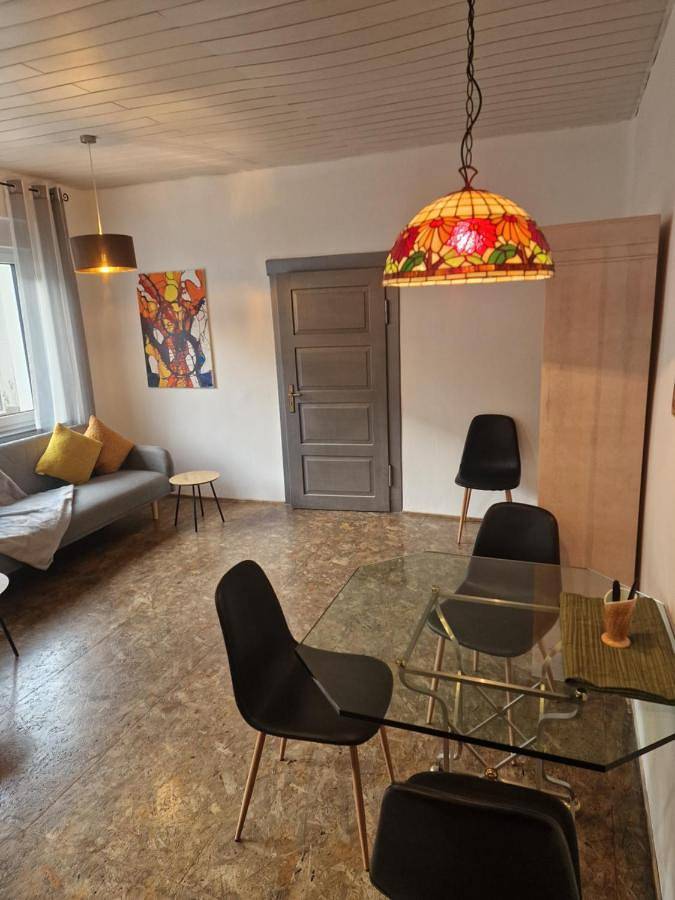 Ganze Wohnung, One-Bedroom Apartment in Münchberg, Landkreis Hof