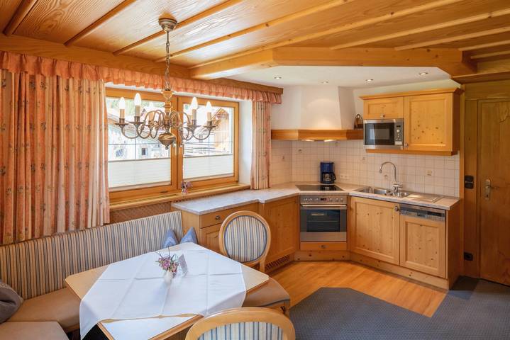 Ganze Ferienwohnung, Typ 1 - Kurzaufenthalt in Holzgau, Allgäuer Alpen (Österreich)