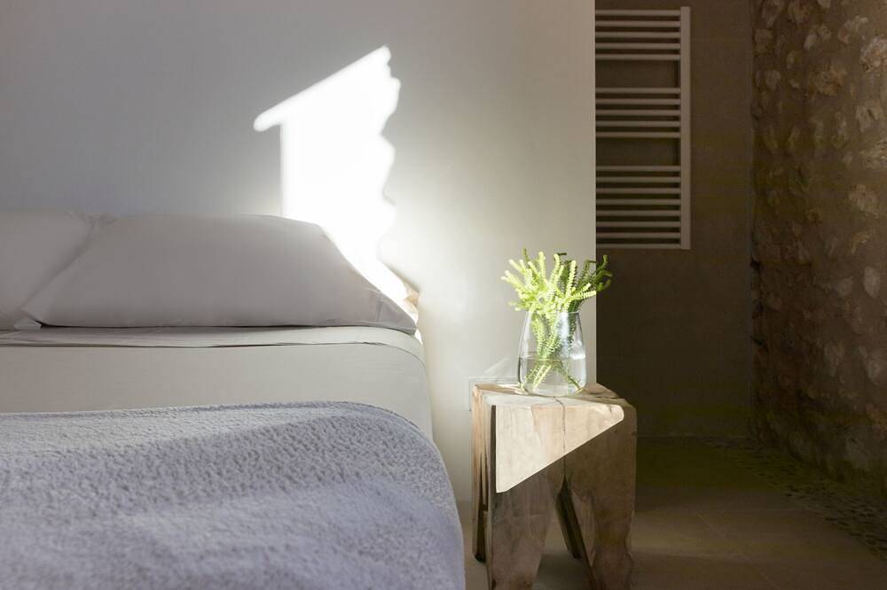 Can Cunso 20, swimming pool, barbecue, style and c in Consell, Majorca Center