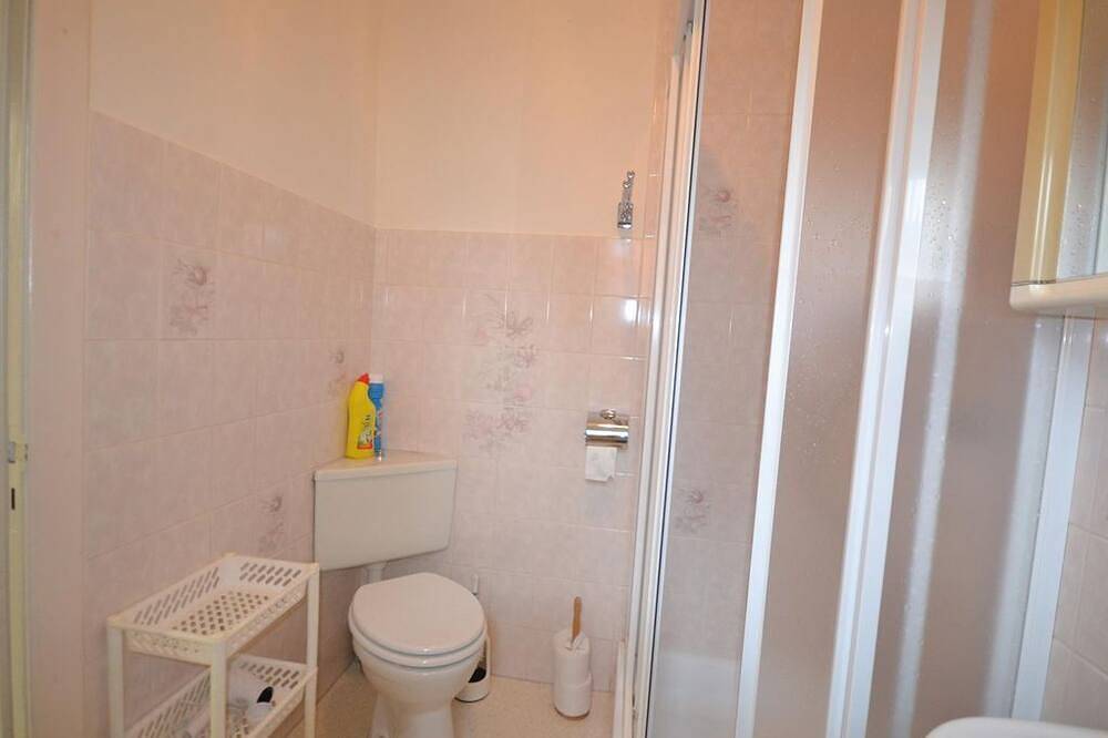 Ganze Wohnung, Ferienwohnung Holtz - Appartement/Fewo, Bad, Wc, 1 Schlafraum in Mölln, Kreis Herzogtum Lauenburg