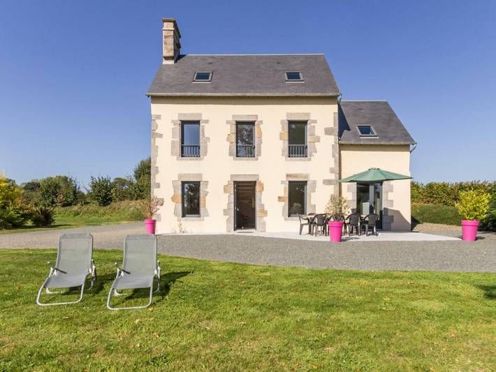 Gîte pour 9 personnes, avec jardin