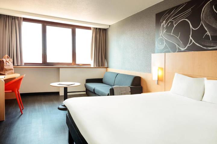 Hôtel pour 3 personnes dans Office De Tourisme De Montpellier - 2