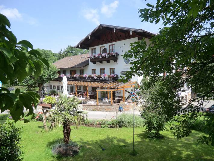 Ferienhaus für 2 Personen, mit Terrasse und Garten in Staudach-Egerndach