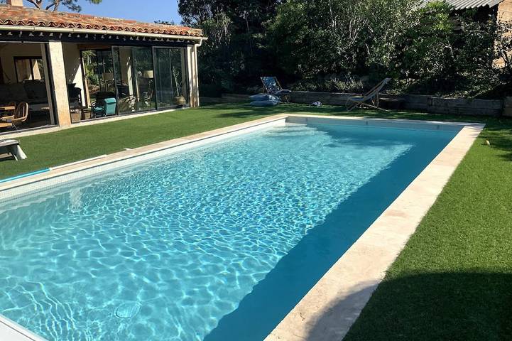 Location de vacances pour 10 personnes, avec jardin dans Pointe Des Chevaliers Hyeres