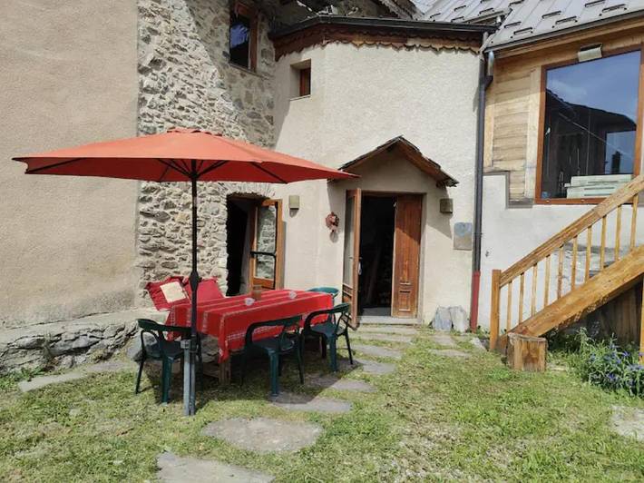 Gîte pour 7 personnes, avec jardin, adapté aux familles à Villar-d'Arêne - 4