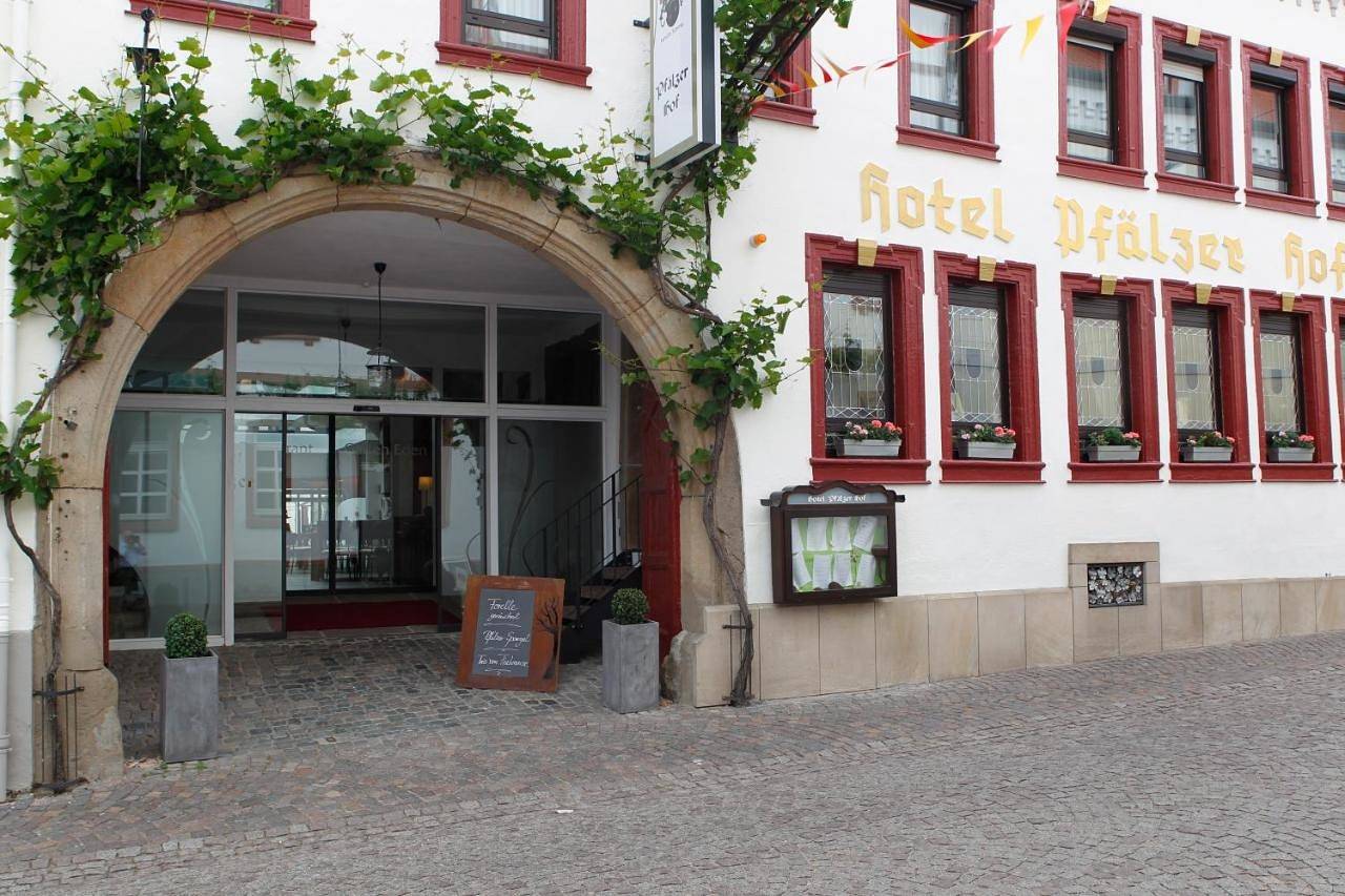 Hotel-Restaurant Pfälzer Hof in Edenkoben, Südliche Weinstraße
