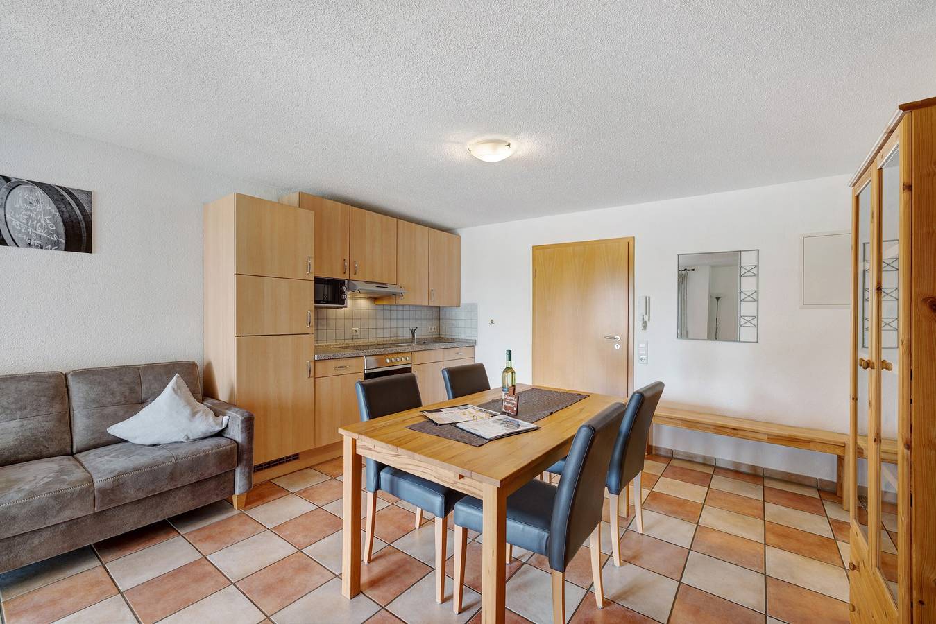 Entire apartment, Apartment 'Haus 4' with Lake View, Shared Terrace and Wi-Fi in Meersburg, Region Bodensee-Oberschwaben