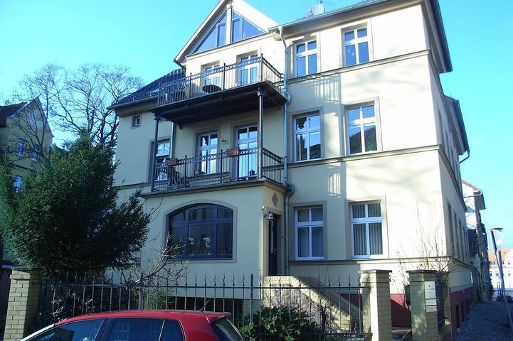 Ferienwohnung für 4 Personen, mit Garten und Sauna in Halle