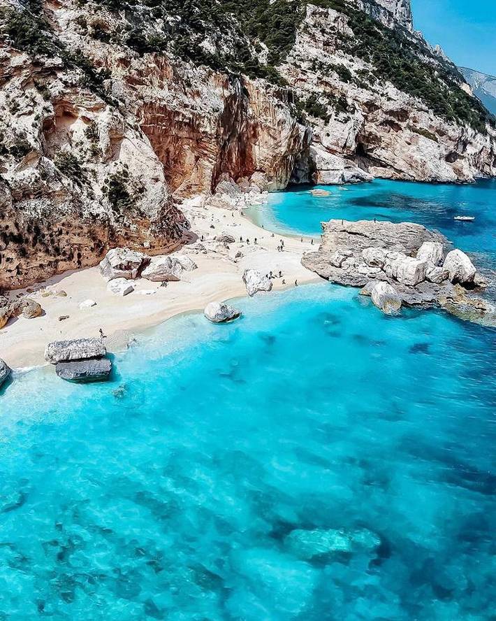 Location de vacances pour 2 personnes, avec balcon et vue à Baunei