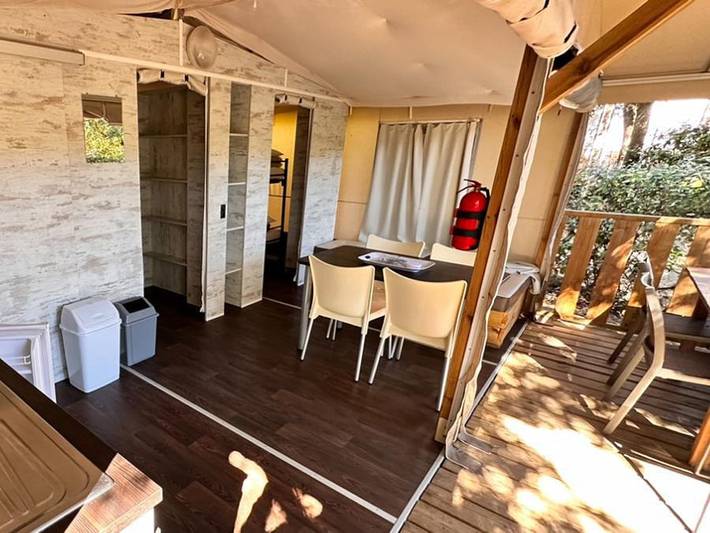 Gîte pour 5 personnes à Saint-Julien-de-Peyrolas - 4