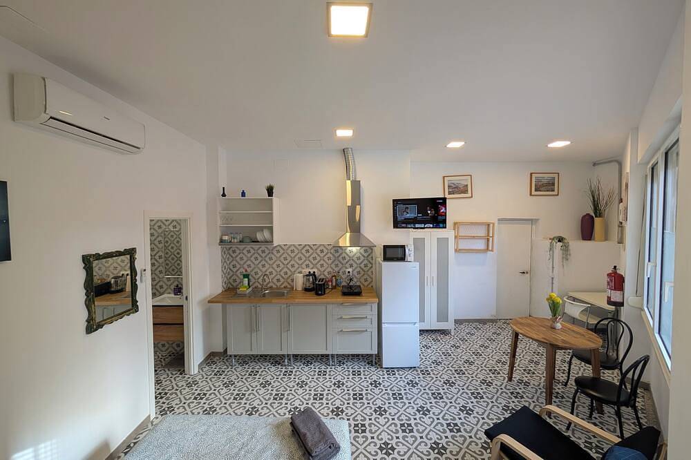 Entire apartment, Bint-121 Bint-121 in Sant Adrià de Besòs, Barcelonès