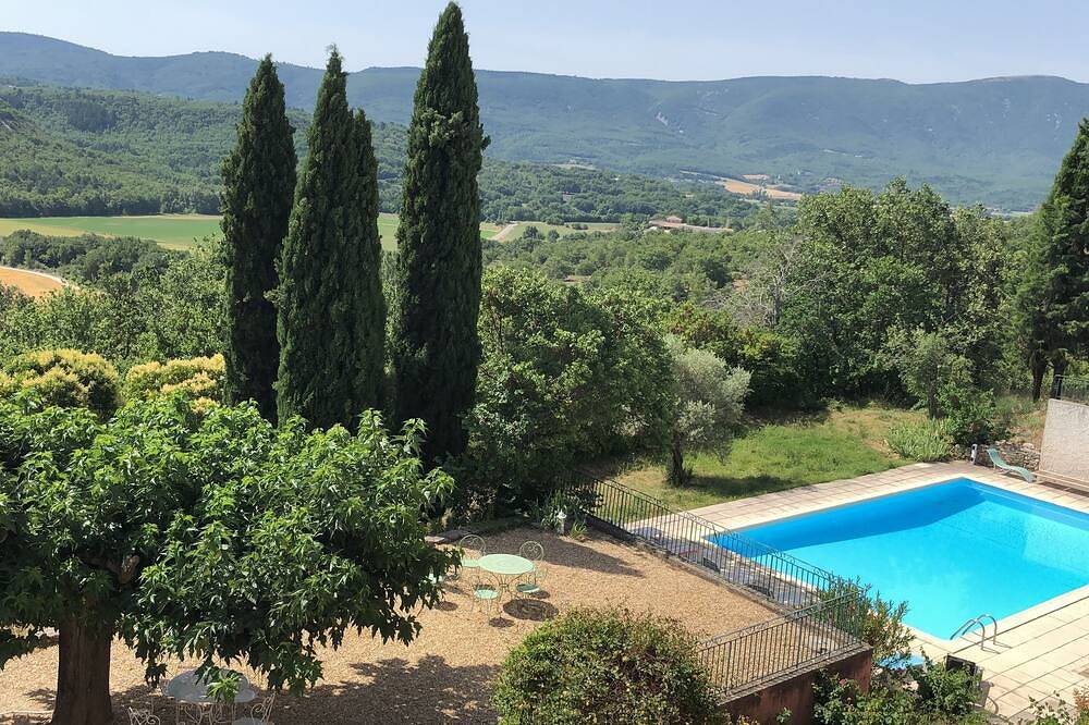Ganze Wohnung, Wohnung in der Provence Luberon mit Pool, ideal Familien und Freunden in Viens, Regionaler Naturpark Luberon