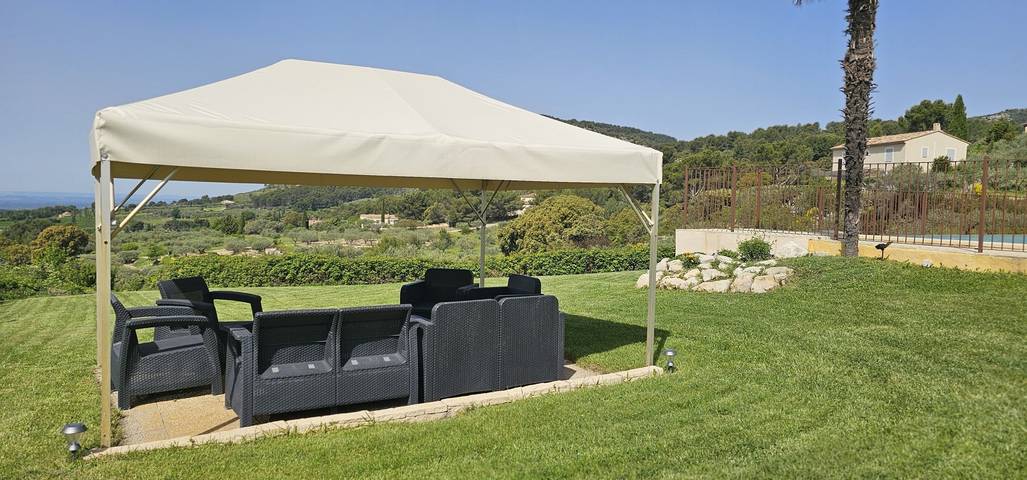 Gîte pour 6 personnes, avec piscine ainsi que terrasse et jardin à Le Barroux - 4