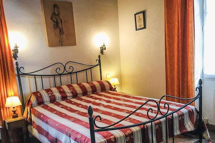 Location de vacances pour 6 personnes, avec jardin à Sénaillac-Lauzès - 2
