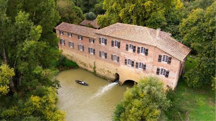 Villa pour 2 personnes, avec vue sur le lac et jardin ainsi que terrasse et vue en Midi-Pyrénées