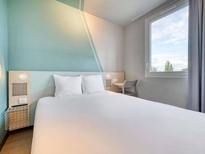 Hôtel pour 3 personnes, avec vue et jardin, animaux acceptés à Chevilly-Larue - 2