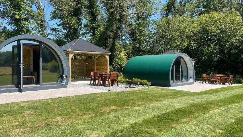 Lodge for 4 people, with garden and view in Northern Ireland