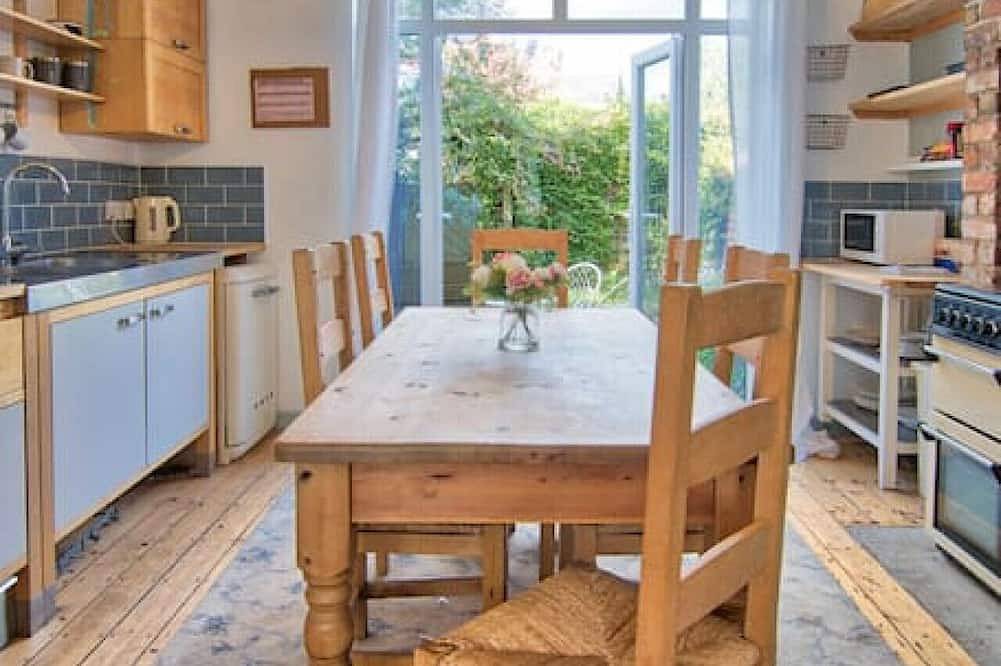 Victorian Villa close to Liverpool City Centre in Liverpool, Merseyside