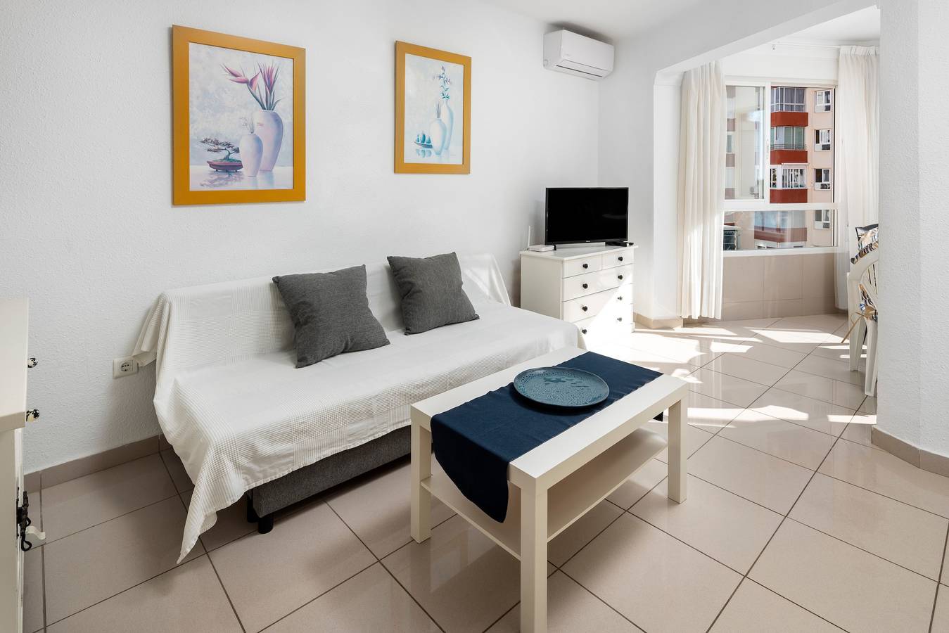 Entire studio, Apartment 'Estudio 03 -09' with Sea View, Wi-Fi and Air Conditioning in Torrox Costa, Torrox