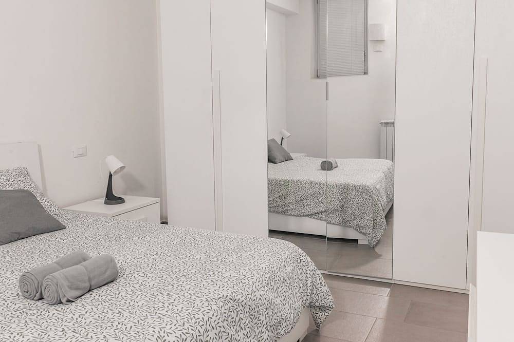 Entire apartment, Comfortable Apartment, for any kind of traveler strategic location in Varese, Varese Province