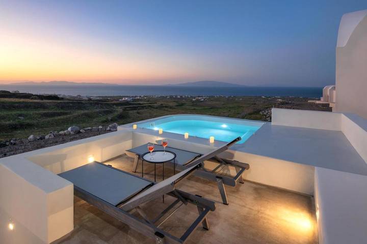 Chambre d’hôte pour 5 personnes, avec jacuzzi et jardin à Santorin - 2