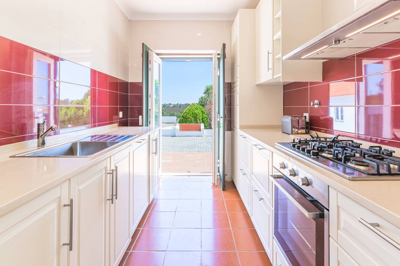 Villa 'Tamanqueira' mit Bergblick, Wlan und Klimaanlage in São Salvador e Santa Maria, Alentejo Litoral