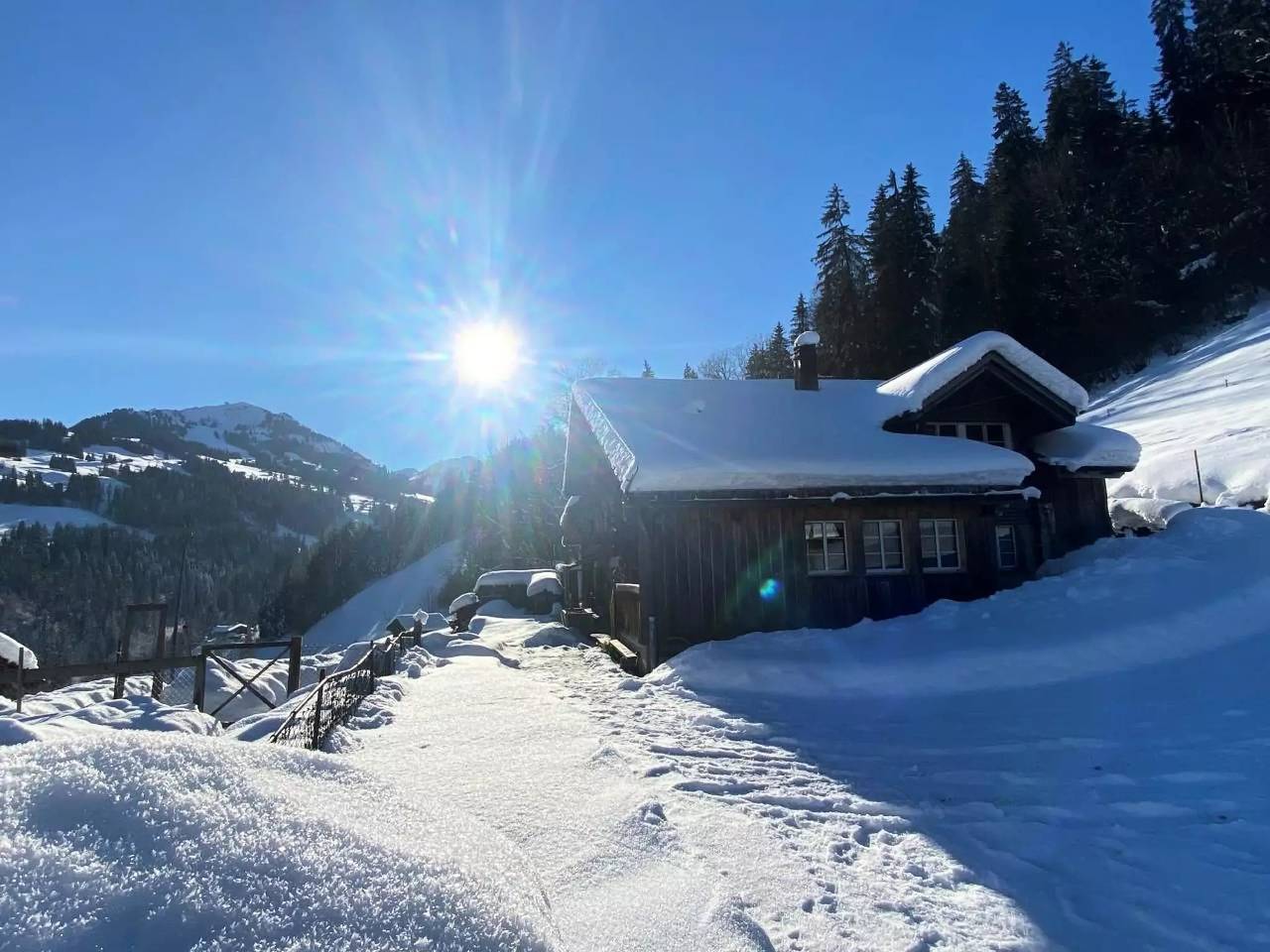 Huis 6 Personen in Saanenmöser, Zweisimmen