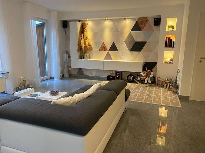 Ferienwohnung für 8 Personen, mit Terrasse und Garten in Witten
