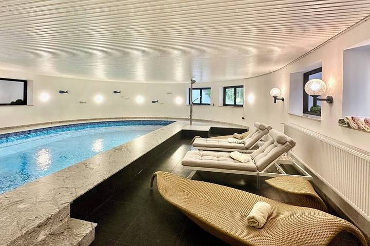 Ferienhaus für 24 Personen, mit Terrasse und Garten