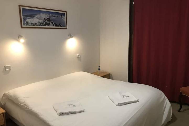 Fabulous alpine chalet with jacuzzi, sauna and terrace. in La Chapelle-d'Abondance, Les Portes du Soleil