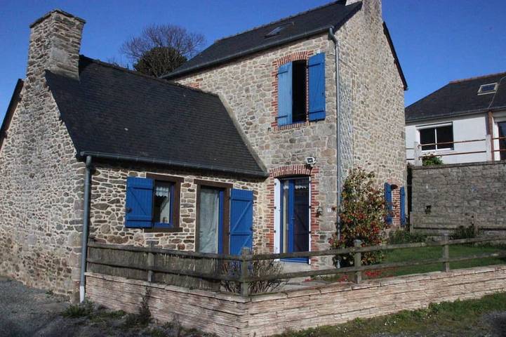 Location de vacances pour 4 personnes, avec Terrasse et Jardin à Corseul
