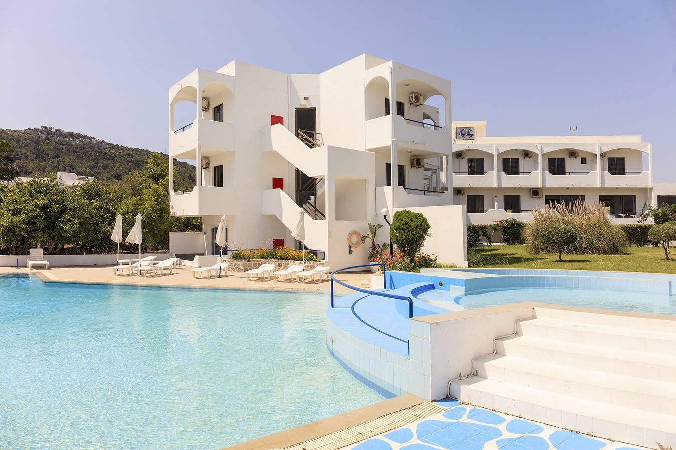 Apartment in A Hotel 'Hercules Plus Faliraki' with Shared Pool, Shared Terrace and Wi-Fi in Faliraki, Rhodos