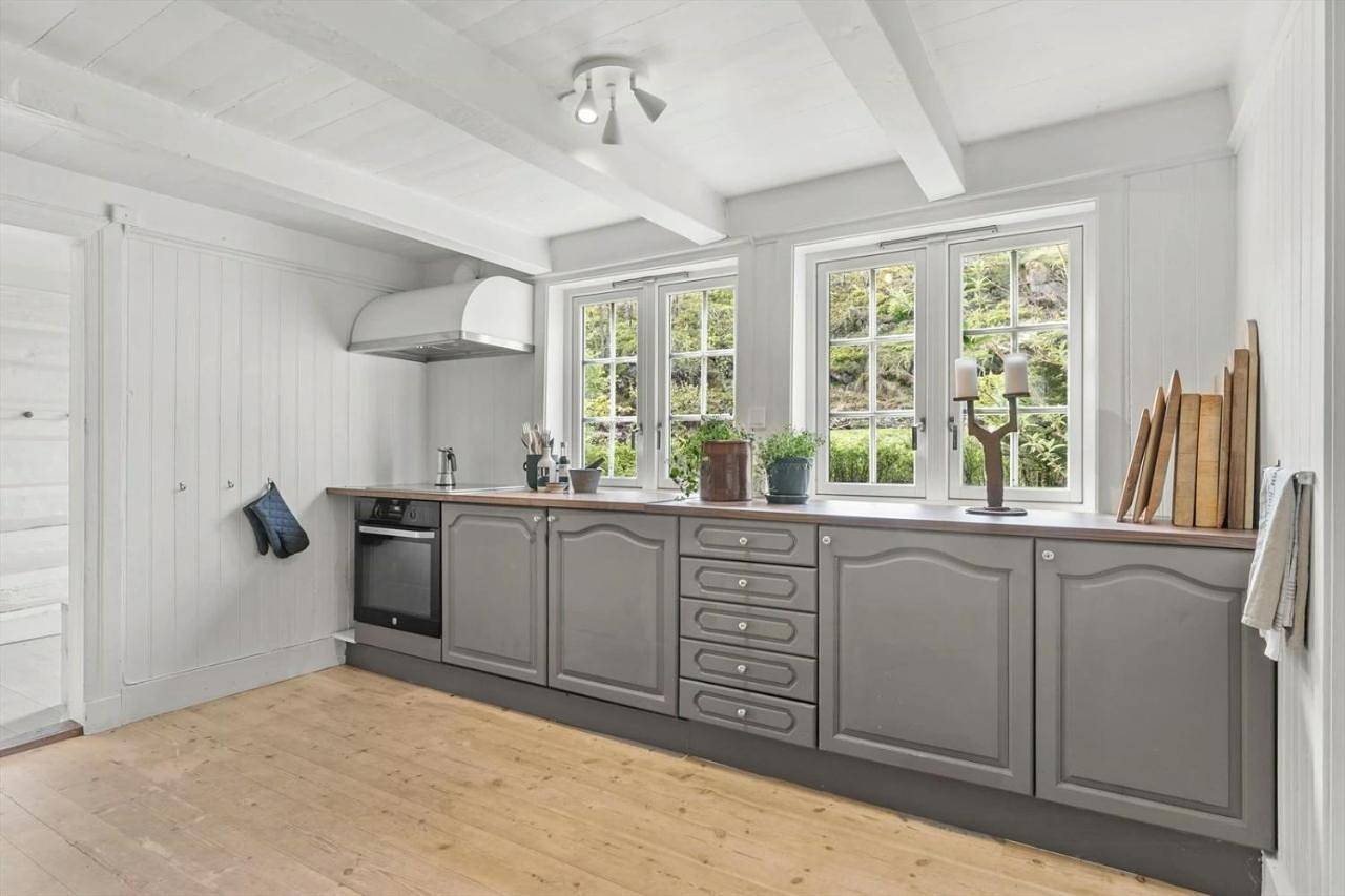 200-Year-Old House By The Southern Archipelago in Mandal
