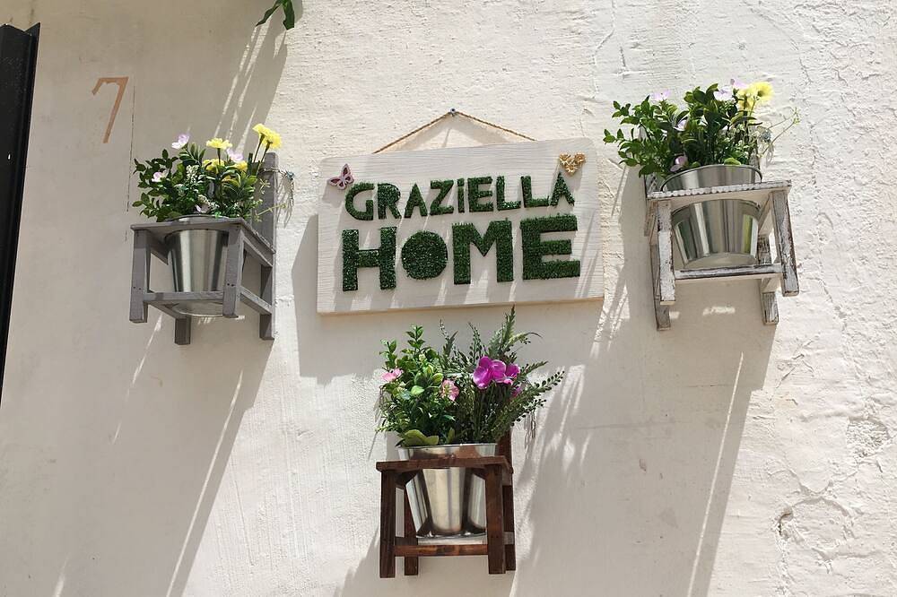 Independent apartment, ground floor, open space climate, bathroom, kitchenette in Martina Franca, Taranto Province