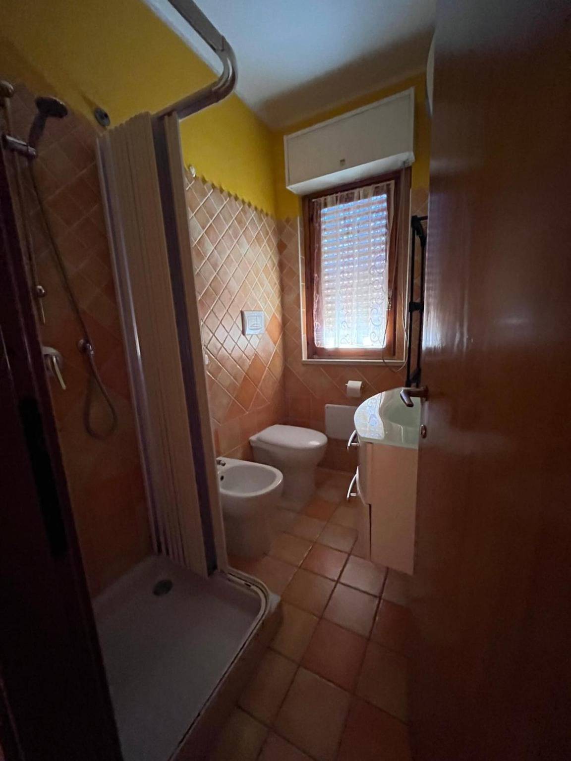 Entire apartment, Apartment 'Arancio' with Private Terrace and Air Conditioning in Parco Nazionale dell'Arcipelago di La Maddalena, La Maddalena