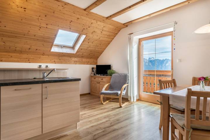 Ferienwohnung für 5 Personen, mit Balkon und Garten in Ritten