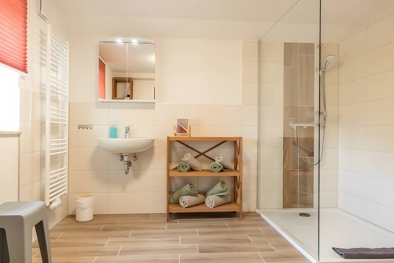 Ganze Wohnung, Ferienwohnung 'Hochwald' mit Bergblick und Wi-Fi in Bertsdorf-Hörnitz, Zittauer Gebirge