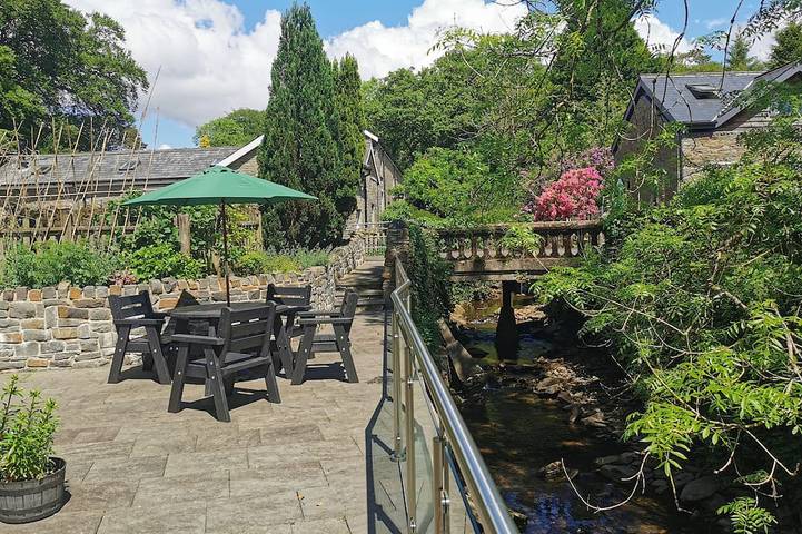 Cottage for 2 people, with balcony/terrace in Wales