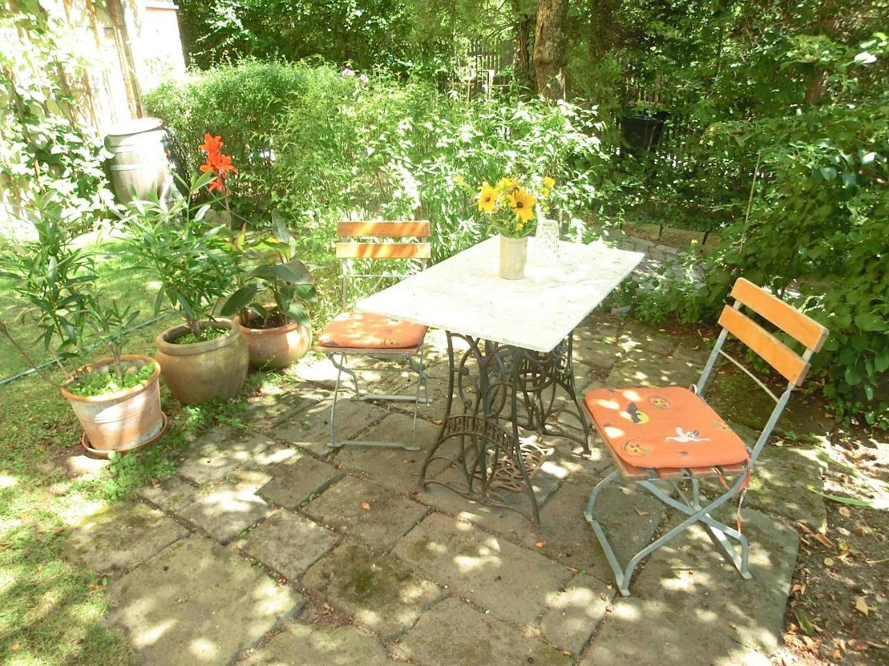 Ganze Wohnung, Apartment with Garden View in Loschwitz, Dresden