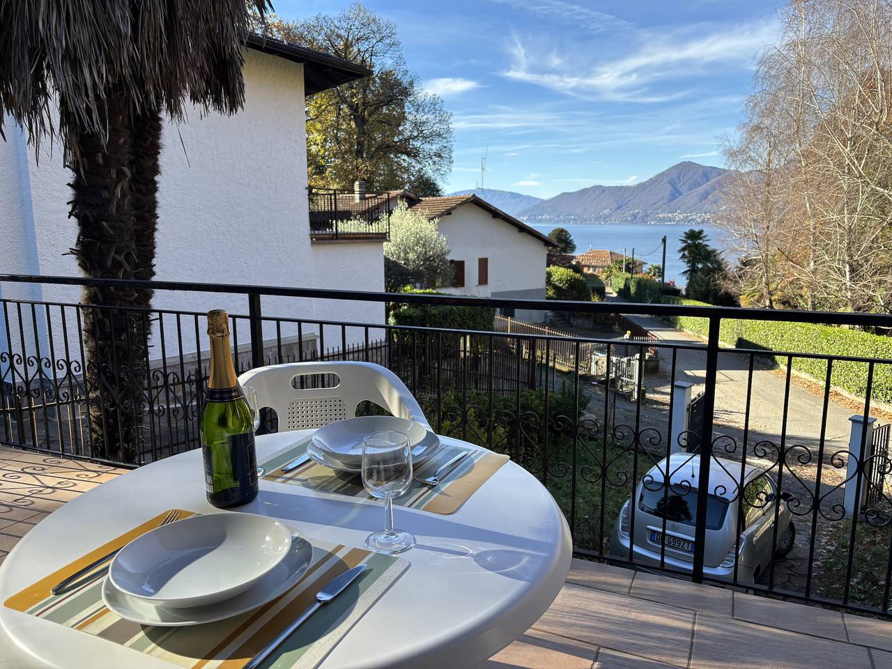 Apartamento entero, Apartamento de vacaciones para 4 personas con jardín in Luino, Comune di Luino